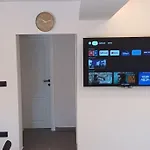 Βίλα Mediterranean 5 House With Pool *