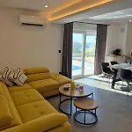 Mediterranean 5 House With Pool Βίλα *