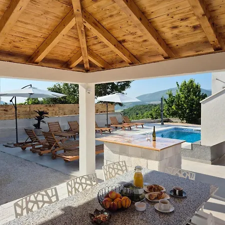 Mediterranean 5 House With Pool Βίλα
