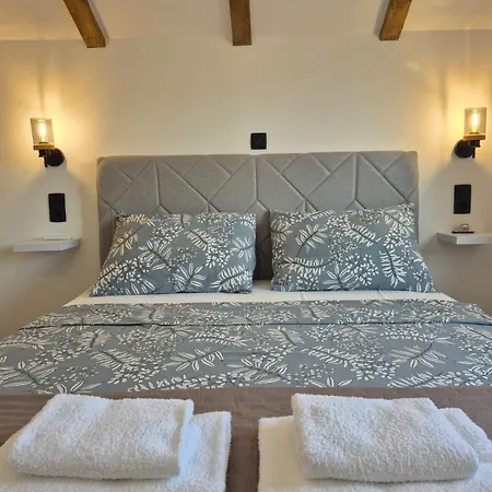 Βίλα Mediterranean 5 House With Pool Ramljane